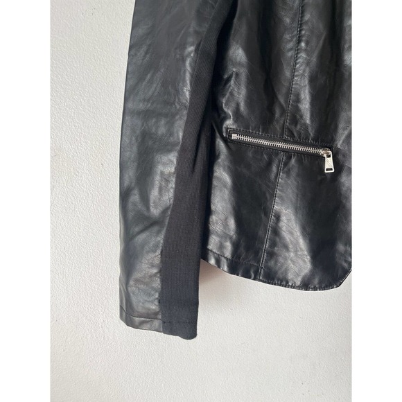 Therapy Black Faux Leather Open Front Cropped Biker Moto Jacket Womens Sz Medium - Picture 4 of 7